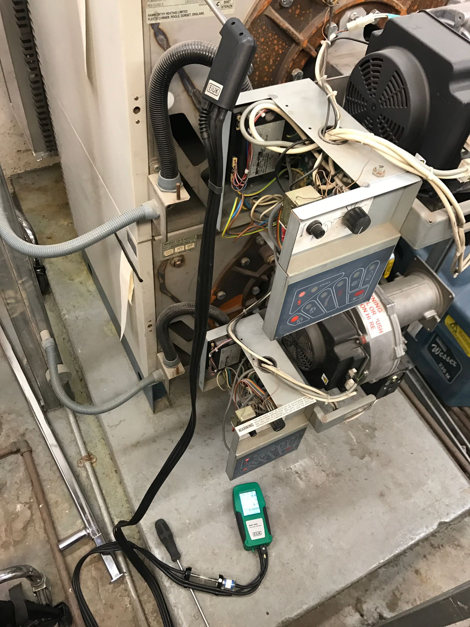 gas safe registered engineer near me Kensington, W8